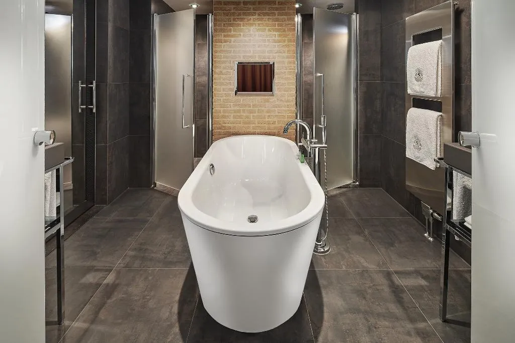 JUNIOR SUITE WITH VIEWS Room, Sofitel Legend the Grand Amsterdam, Amsterdam
