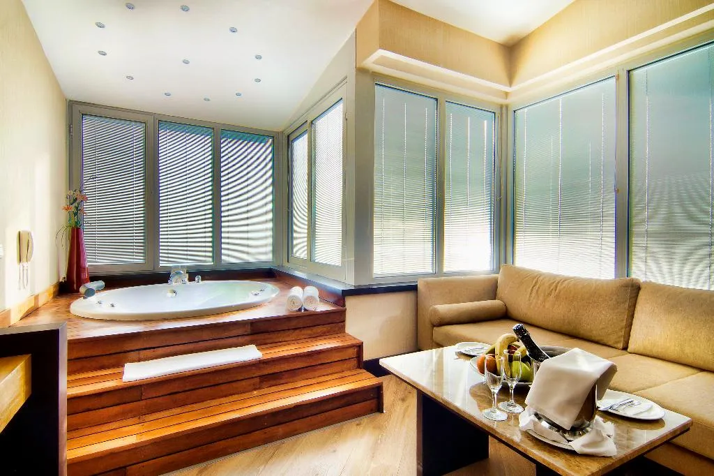 JUNIOR SUITE STANDARD Room, Limak Lara De Luxe Hotel & Resort, Antalya