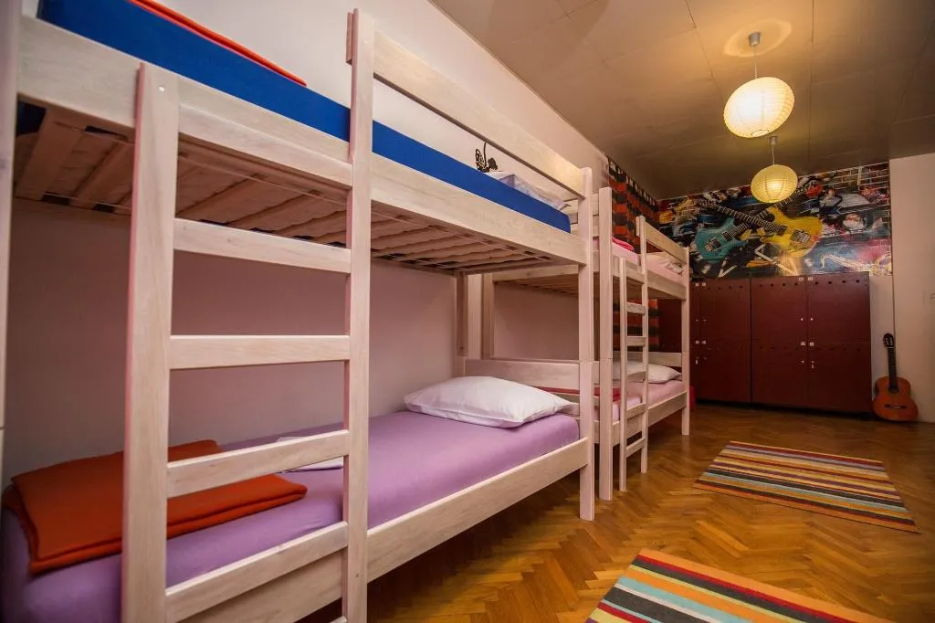 Room, Crazy House Hostel Pula, Istria