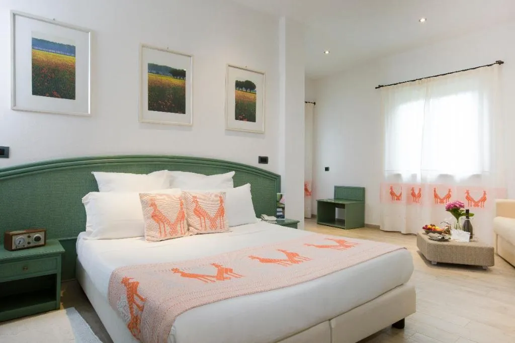 Room DELUXE SEA VIEW Room, Cormoran Hotel & Residence, Cagliari