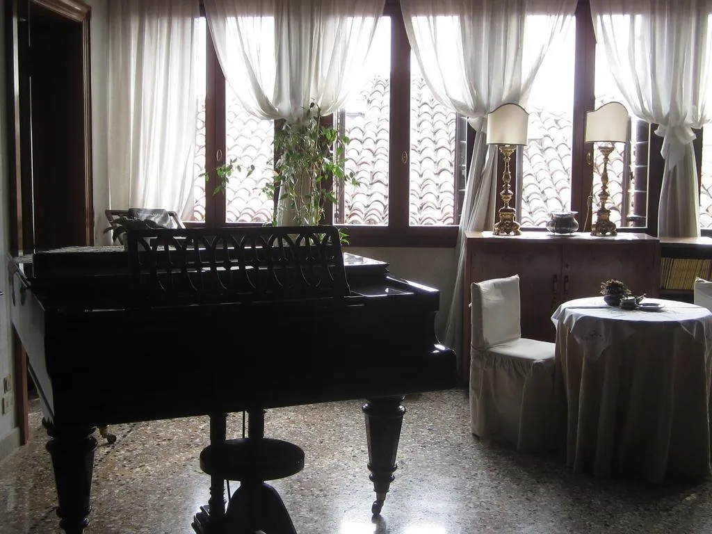 General view, At Home A Palazzo B&B, Venice