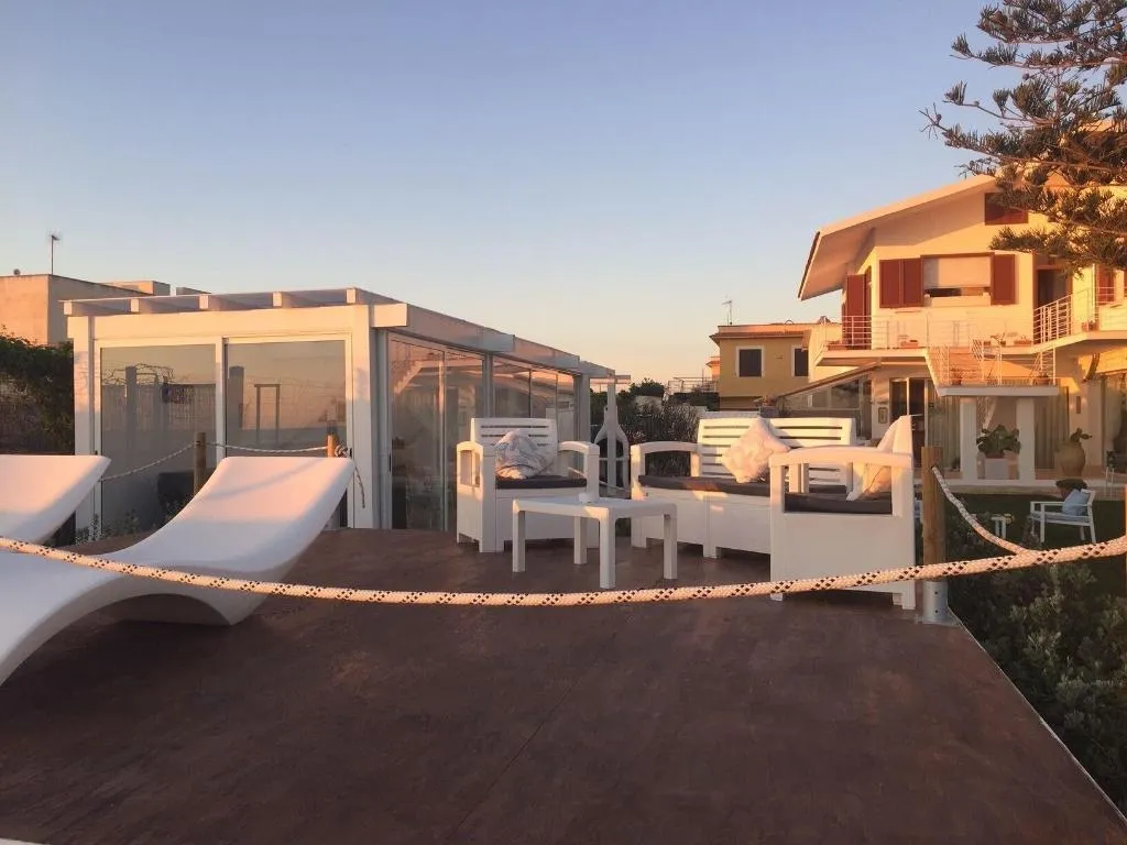 Terrace, Suite Beach B&B and Club, Palermo