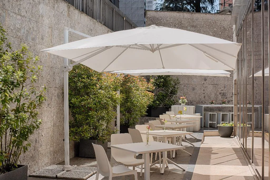 Terrace, NH Bergamo, Milan