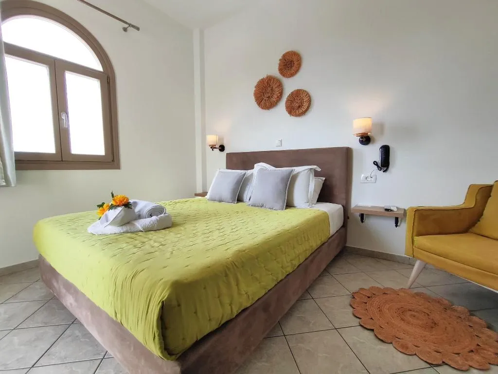 Room, Nemesis, Santorini