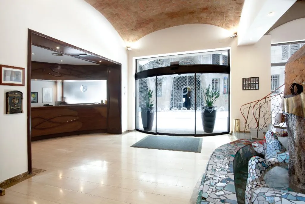 Lobby, Gaudi, Barcelona