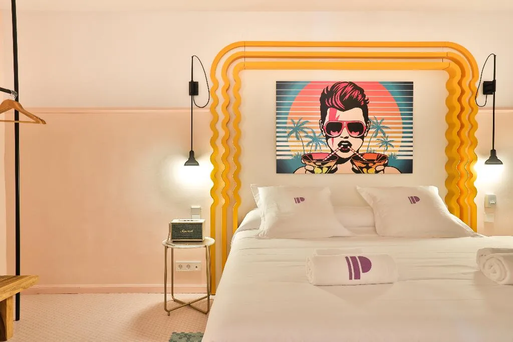 SUITE CAPACITY 3 Room, Paradiso Art Hotel, Ibiza