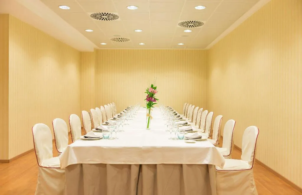 Restaurant, Madrid Leganes Affiliated By Melia, Madrid