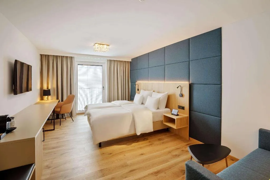 DOUBLE DELUXE Room, Austria Trend Hotel Maximilian, Vienna