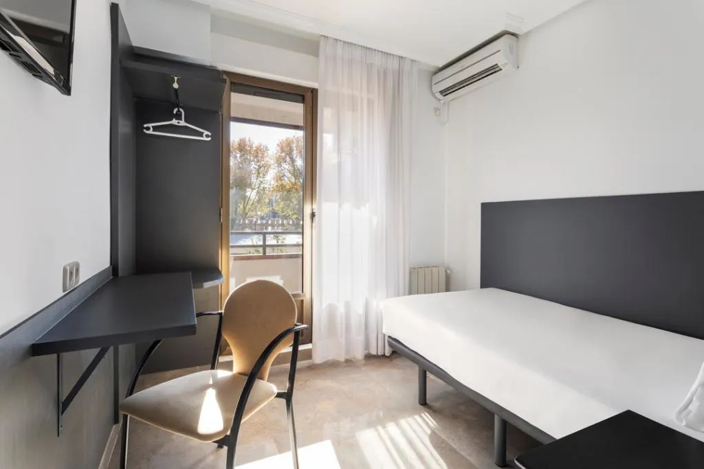 SINGLE STANDARD Room, Hotel Victoria Valdemoro, Madrid