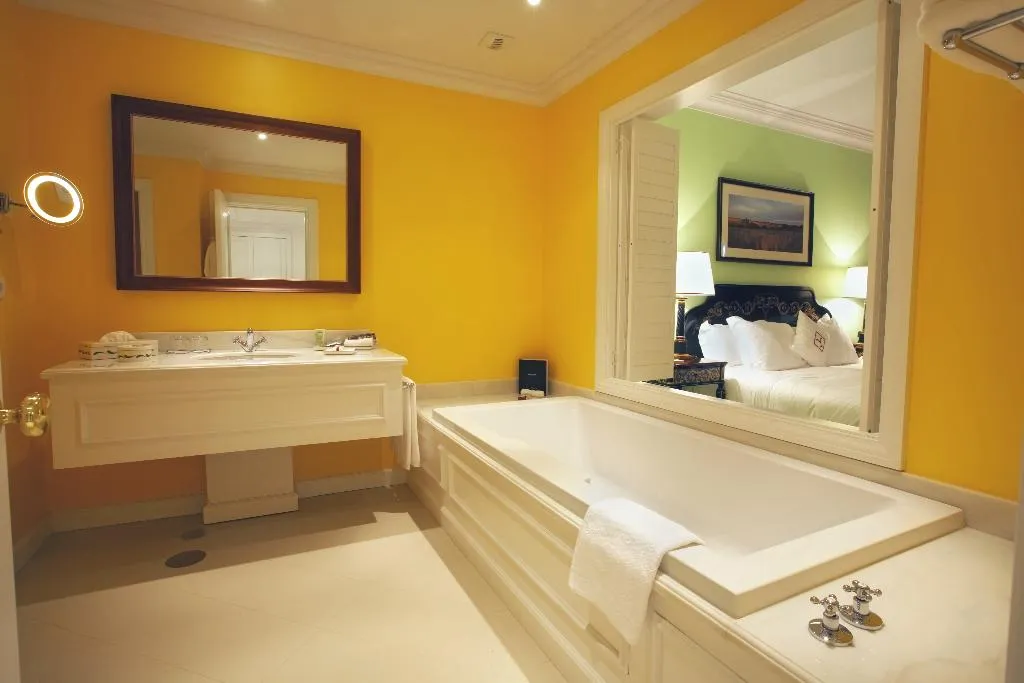 SUITE DELUXE Room, The Yeatman, Porto