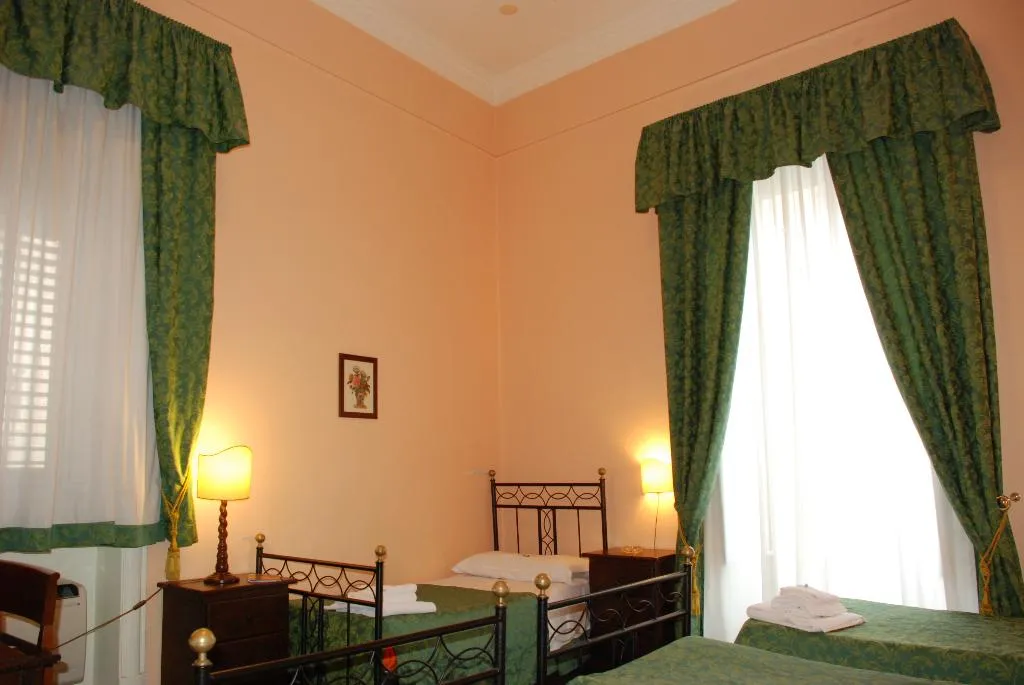 QUADRUPLE STANDARD Room, Hotel Del Centro, Palermo