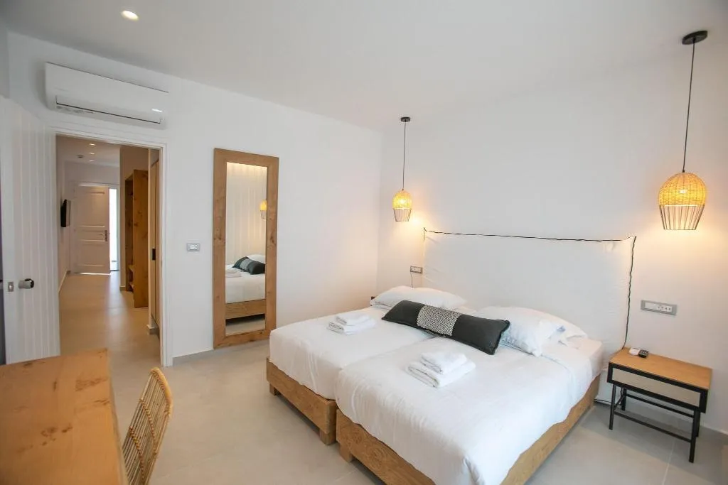 Double or Twin DELUXE Room, The George Hotel, Mykonos