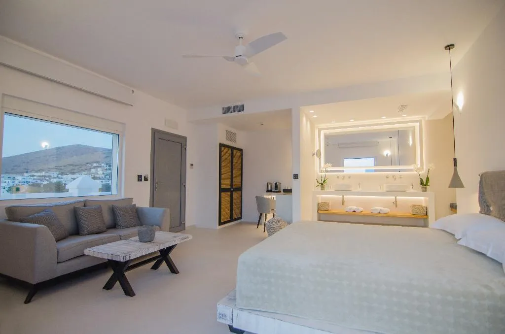 DOUBLE SUPERIOR Room, Lofos Village, Santorini