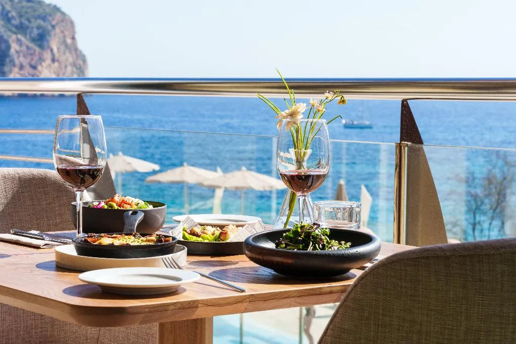 Restaurant, Cabau Bahia Camp de Mar Suites, Majorca