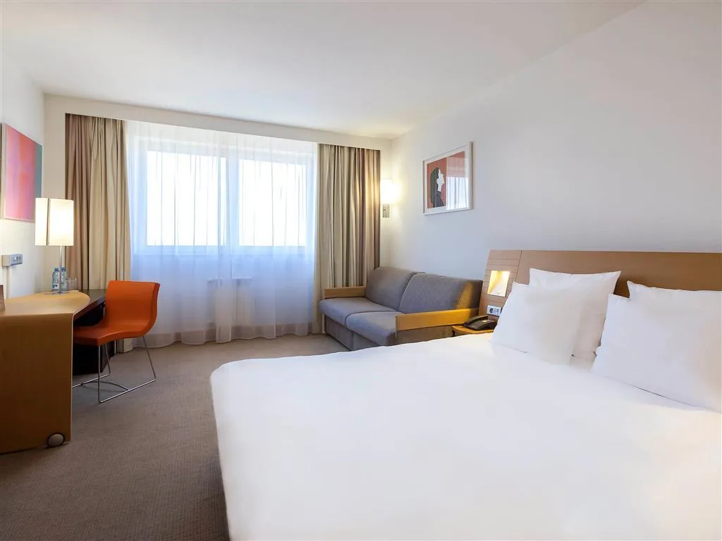 DOUBLE SUPERIOR Room, Novotel Krakow City West, Krakow