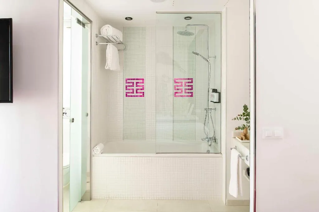 JUNIOR SUITE WITH TERRACE Room, Allegro Barcelona, Barcelona