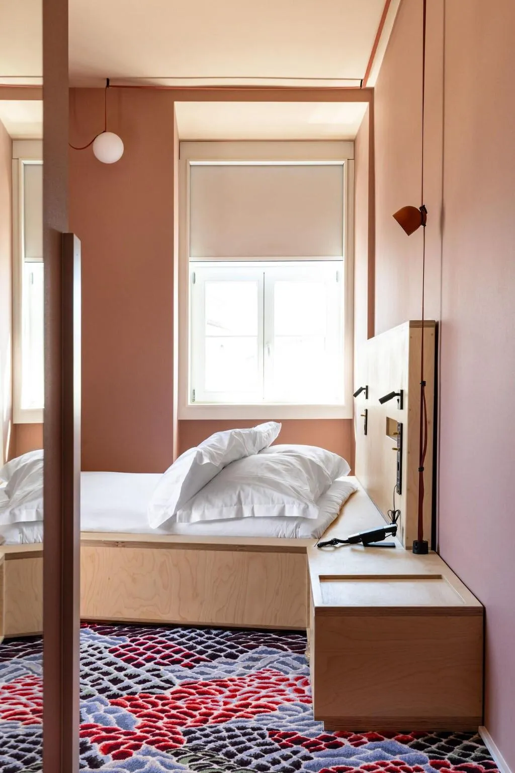 Room, Independente Bica, Lisbon