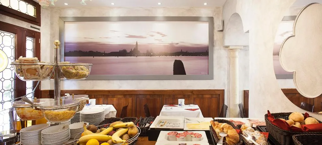 Bar, Ca' d'Oro, Venice
