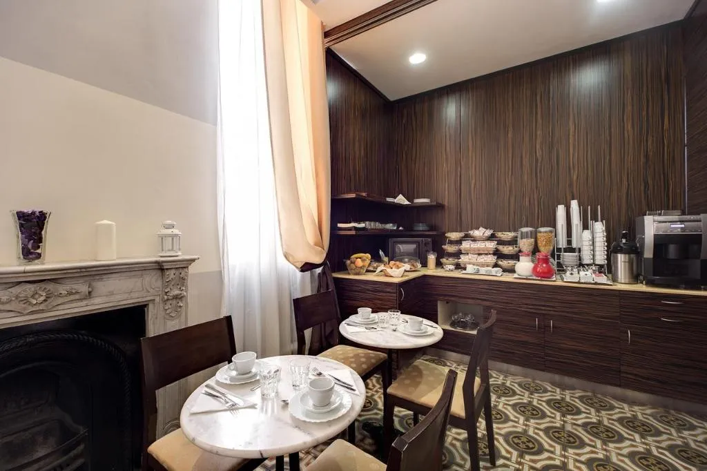 Restaurant, 939 Hotel, Rome