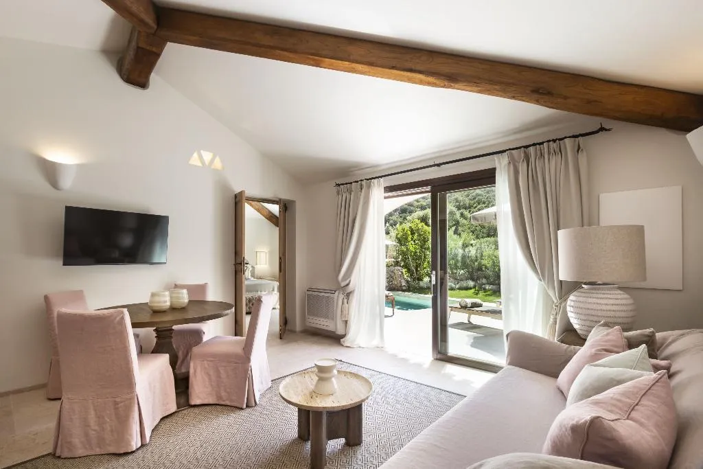 SUITE PRESTIGE Room, Relais Villa Carola, Olbia
