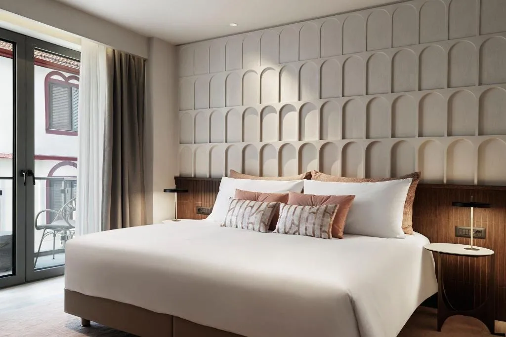Room, Monasty, Thessaloniki, Autograph Collection, Halkidiki