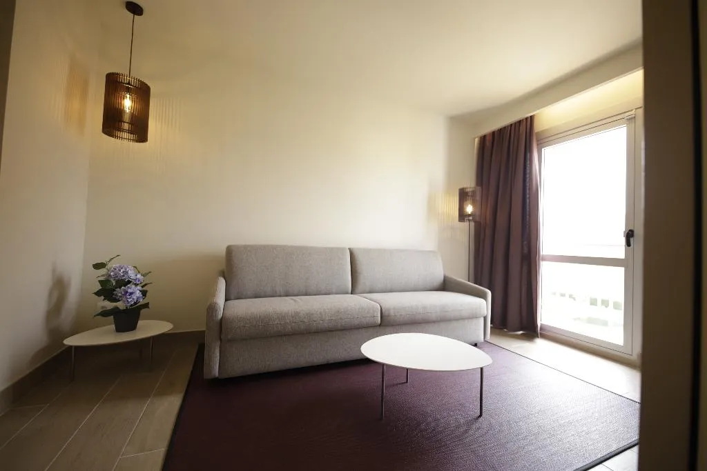 JUNIOR SUITE STANDARD Room, Papi Blau, Costa Brava