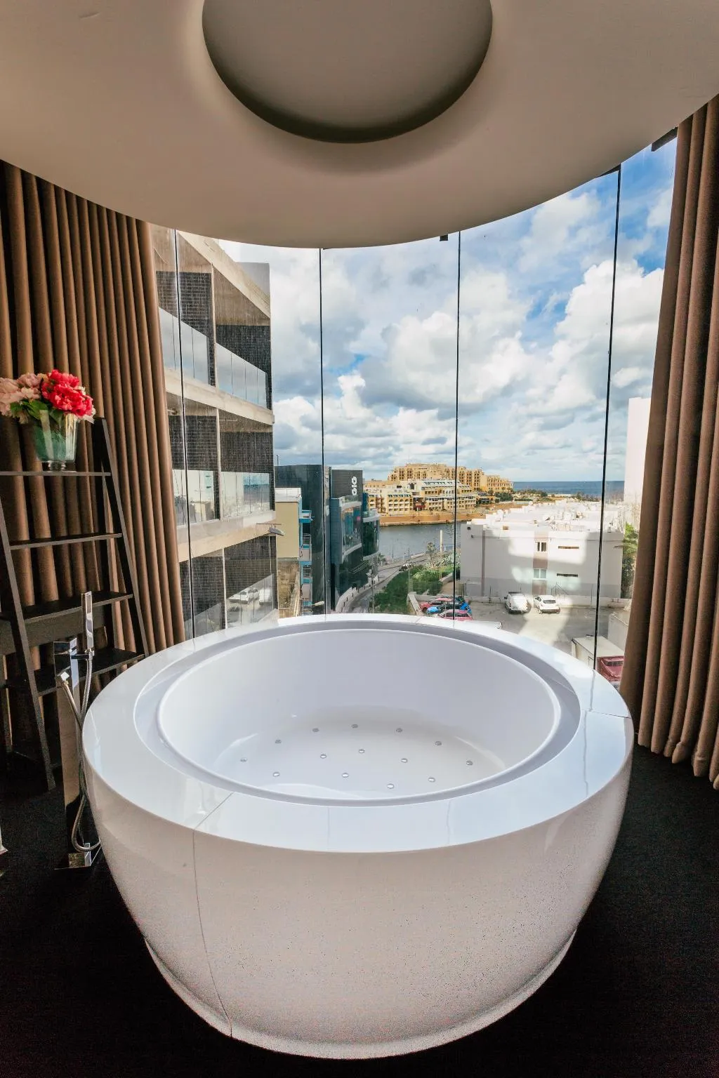 SUITE WITH JACUZZI Room, Hugo's Boutique Hotel, Malta