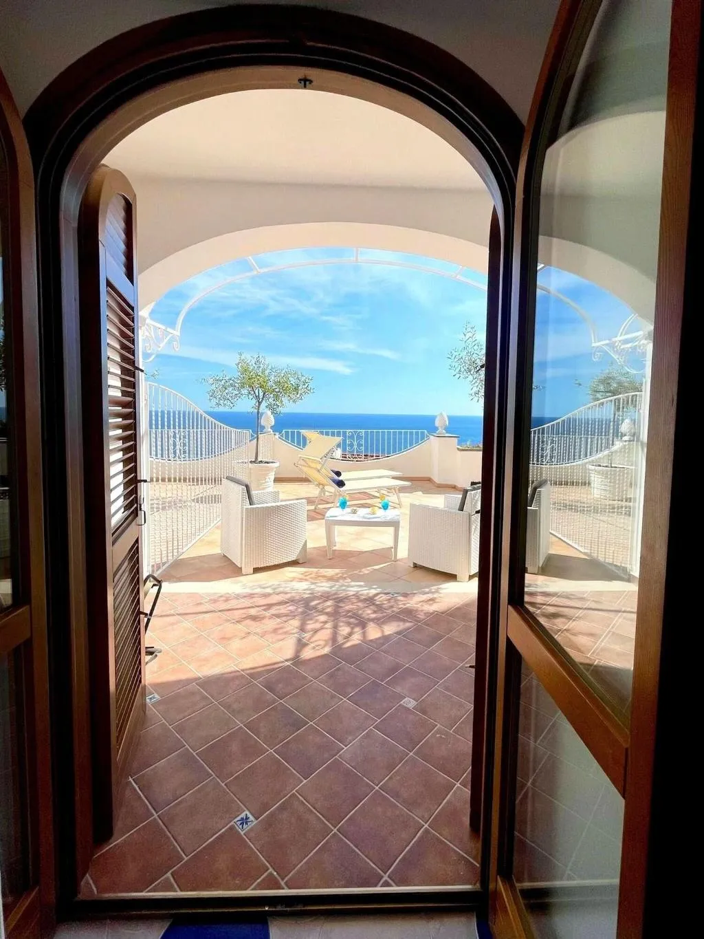 Terrace, Il Gabbiano, Naples