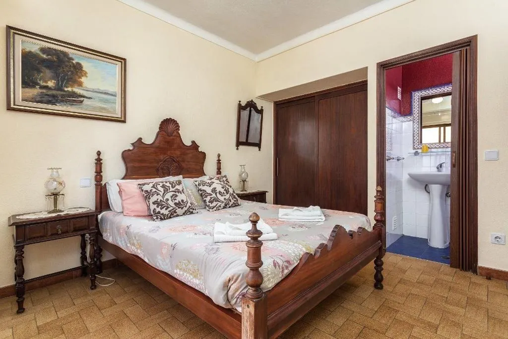 Room, Pension Bicuar, Algarve