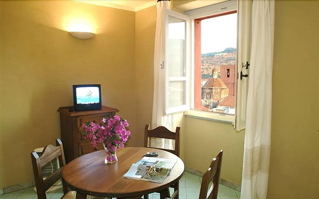 Room, Corte Fiorita, Alghero
