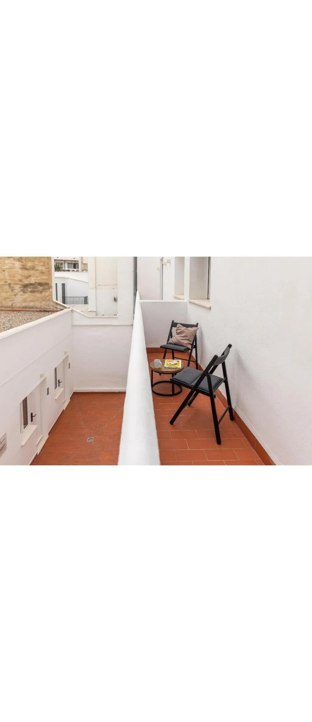 APARTMENT TWO BEDROOMS WITH TERRACE Room, Libere Valencia Abastos, Valencia