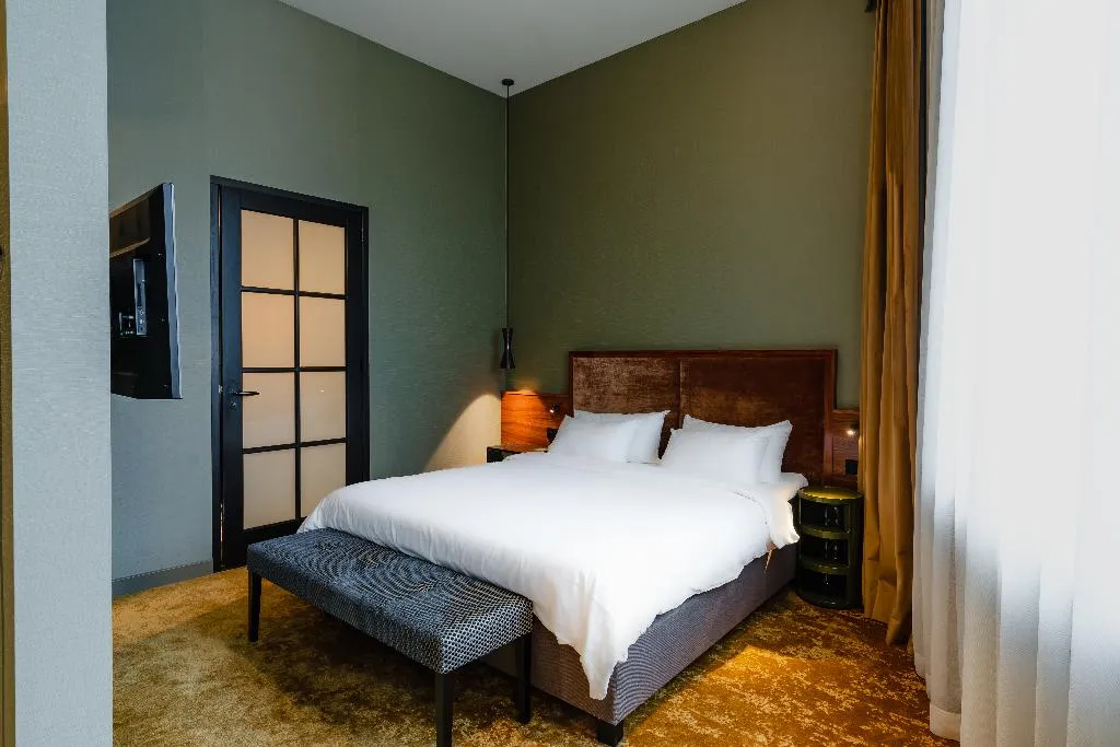 JUNIOR SUITE STANDARD Room, Hotel MAI Amsterdam, Amsterdam