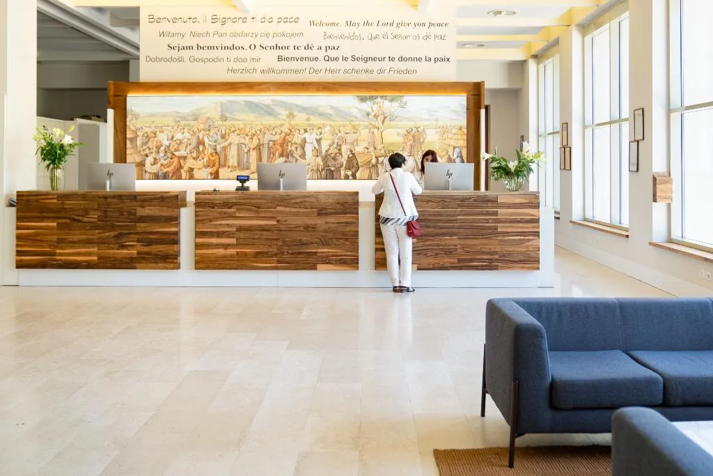 Lobby, Domus Pacis Assisi, Perugia