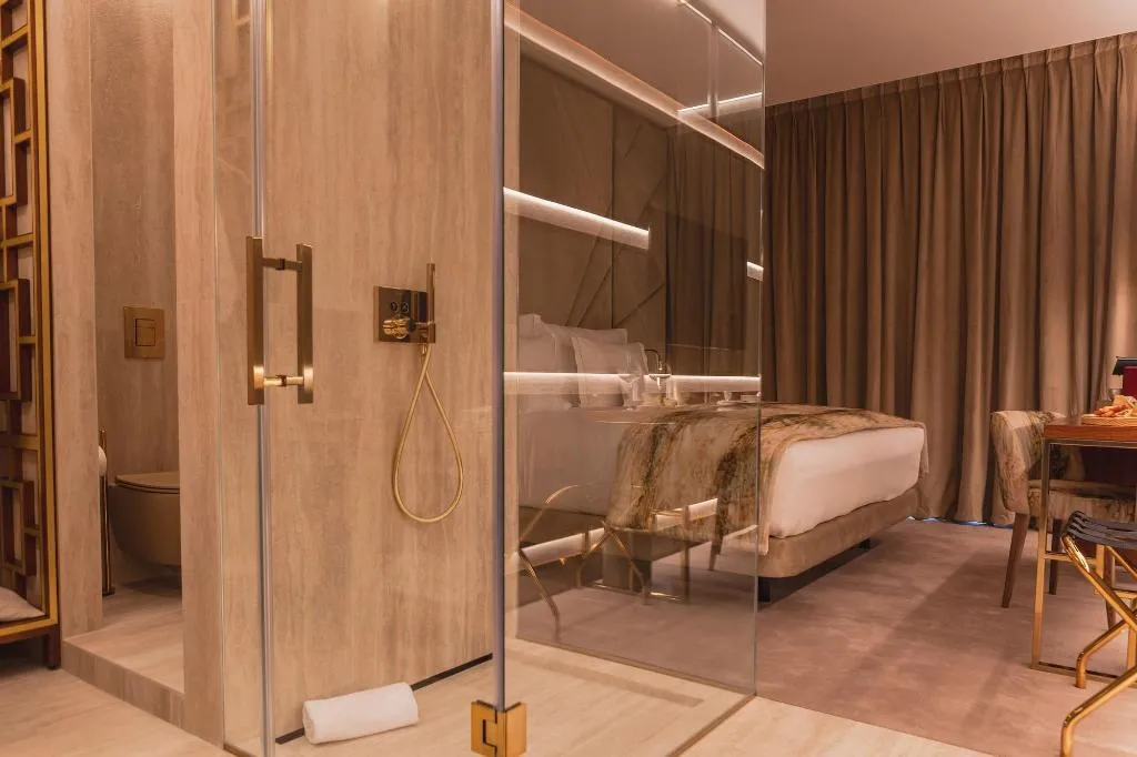Room, Wine & Books Lisboa - Wbl, Lisbon