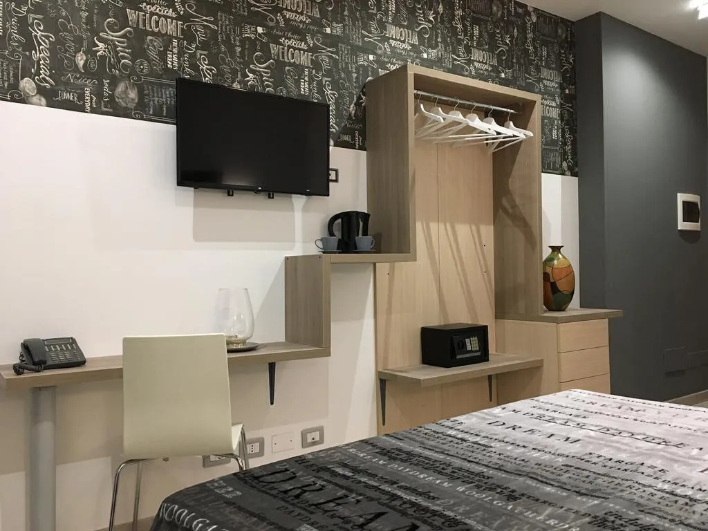 DOUBLE STANDARD Room, Centrale, Catania