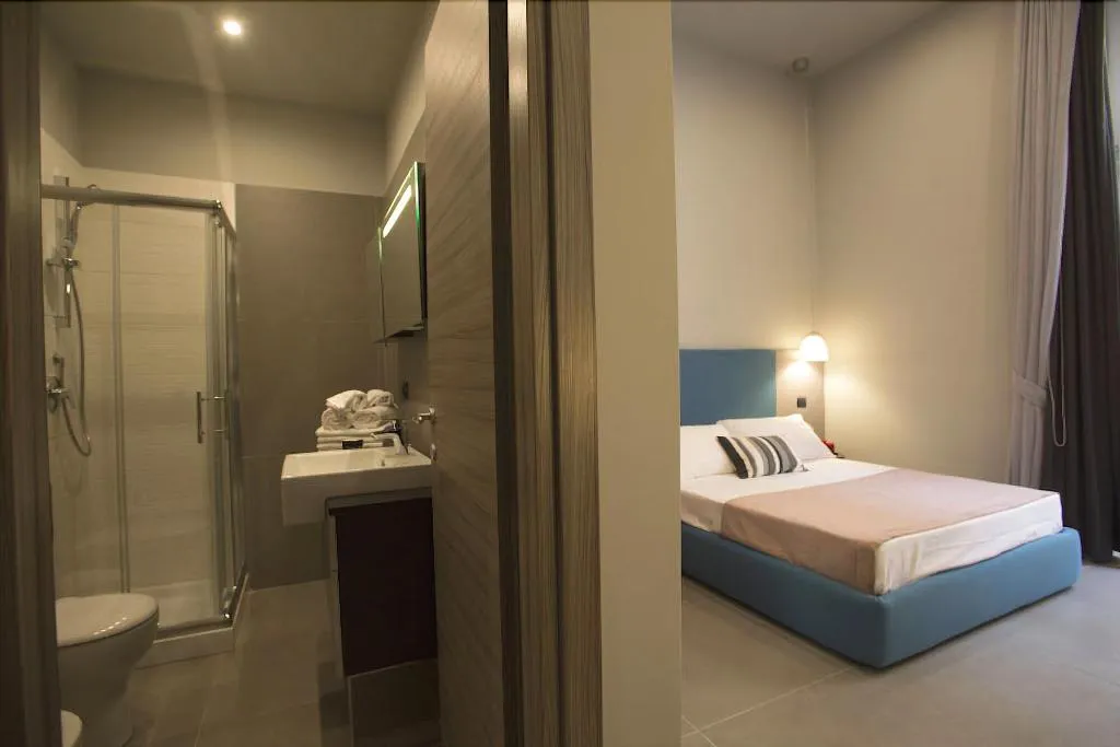 Room, Core Napoli, Naples