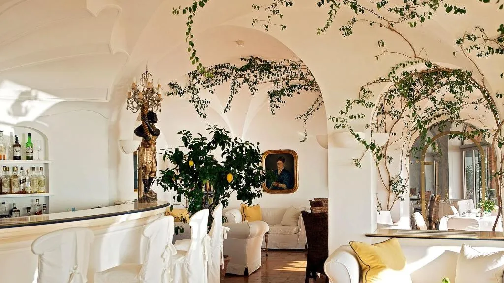 Lobby, Covo dei Saraceni, Naples