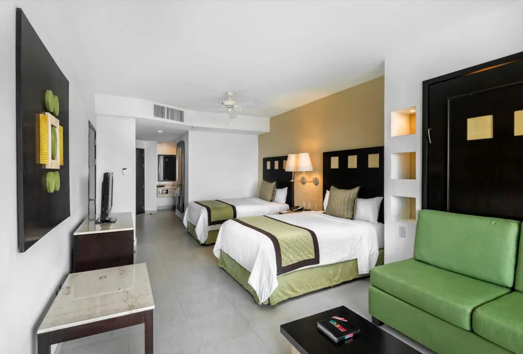 FAMILY ROOM STANDARD Room, Hotel Marina El Cid Spa&Beach Resort All Inclusive, Cancun Area