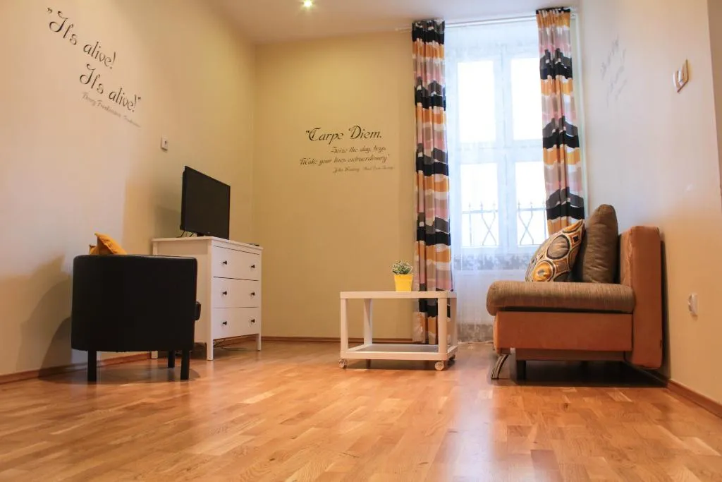 APARTMENT CAPACITY 6 TWO BEDROOMS Room, Old Town Apartments Slawkowska, Krakow
