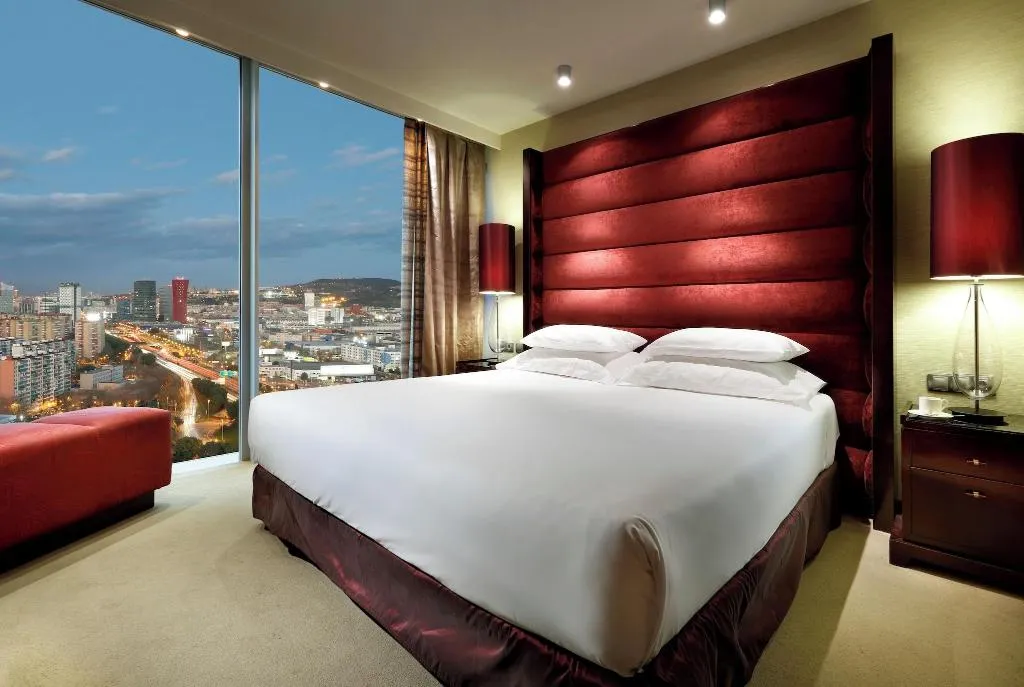 Room, Hyatt Regency Barcelona Tower, Barcelona