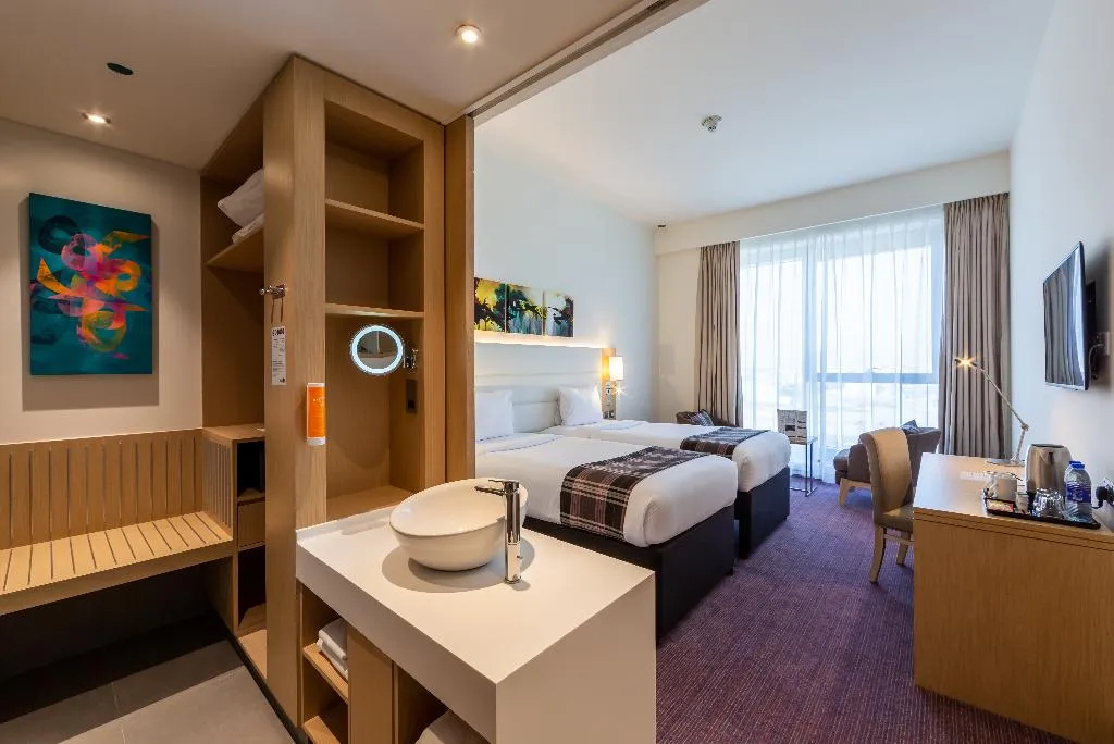 TWIN STANDARD Room, Premier Inn Dragon Mart Hotel, Dubai