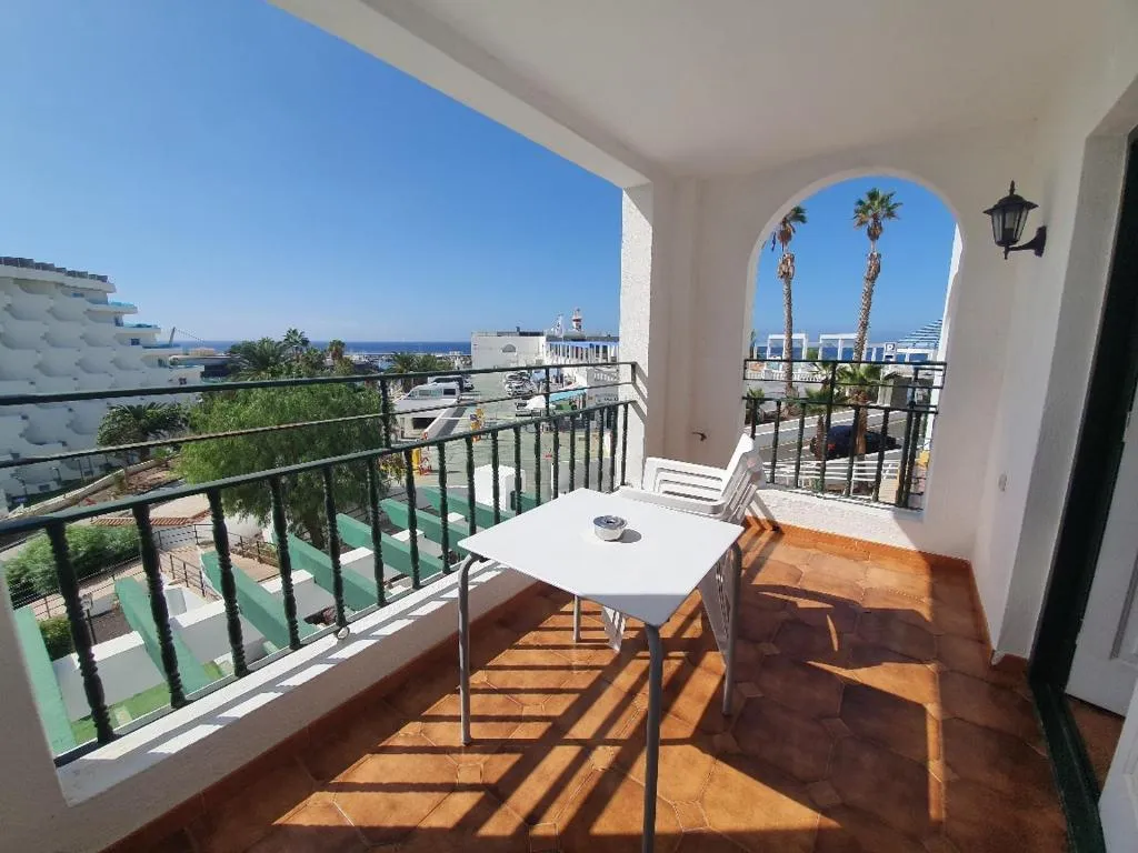 STUDIO CAPACITY 2 Room, Pueblo Torviscas, Tenerife