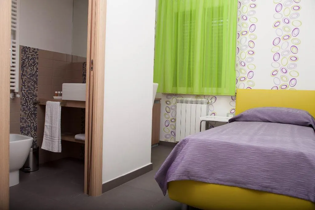 Room, B&B Villaseta, Catania