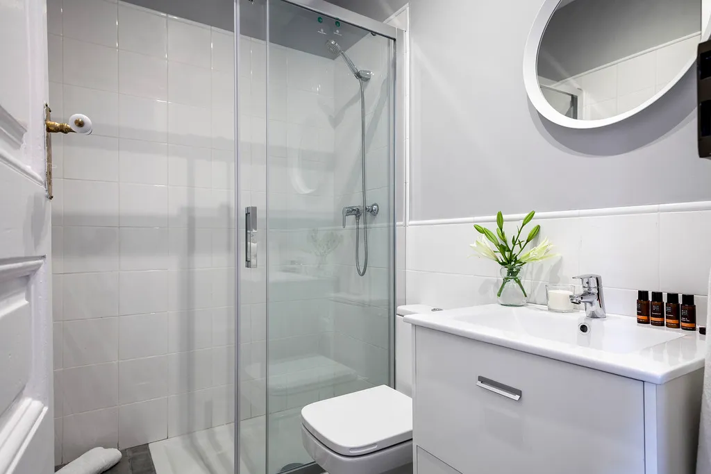 APARTMENT WITH TERRACE Room, Charming Flats by Aspasios, Barcelona