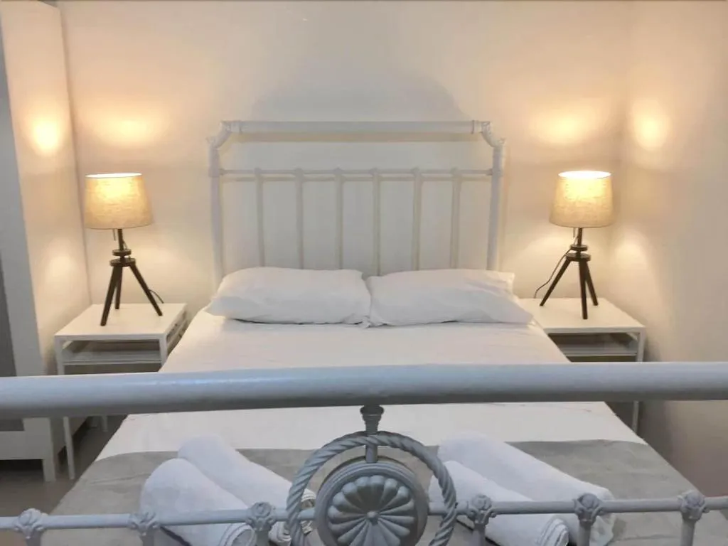 Room, Shongas Inn, Cyprus