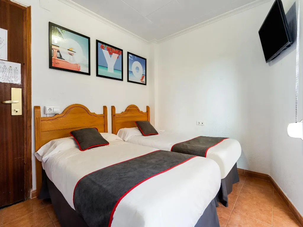 FAMILY ROOM STANDARD Room, Hostal Casa Antonio, Costa Blanca