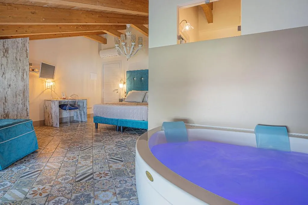 Room, Don Giulio Luxury Rooms, Naples