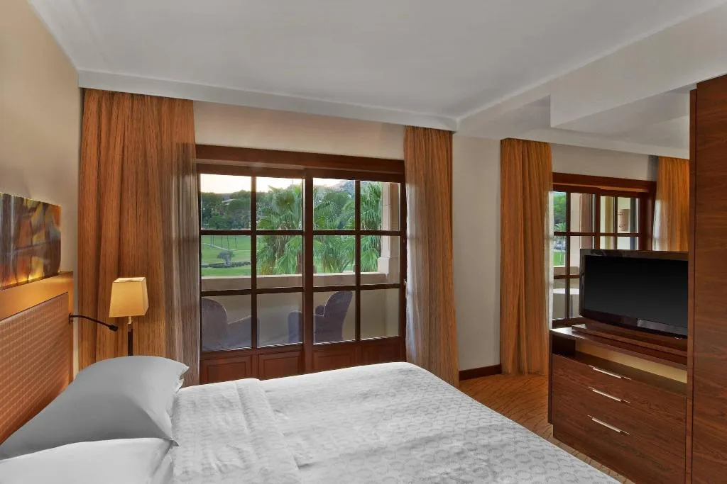 Room, Sheraton Mallorca Arabella Golf Hotel, Majorca