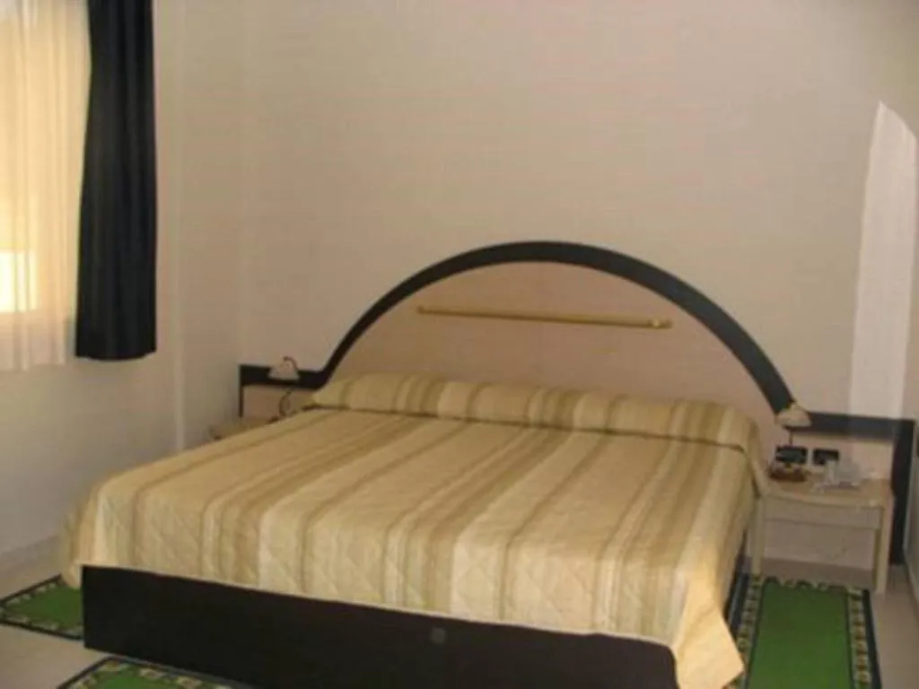 Room, Hotel-Motel Autosole 2, Milan
