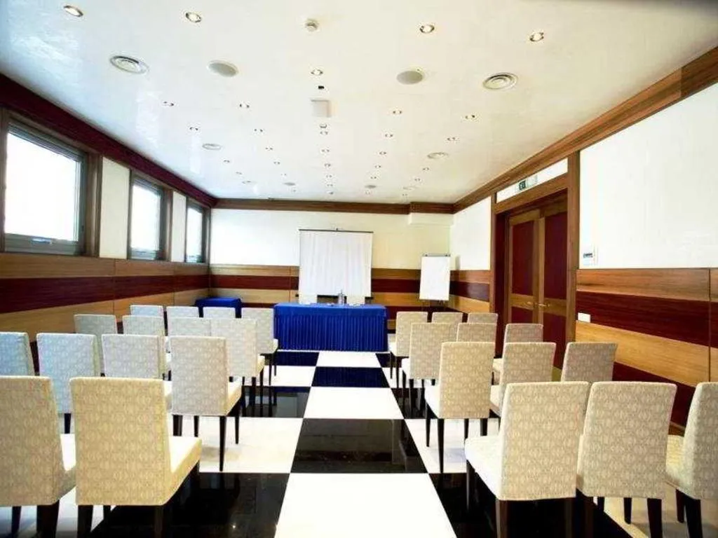 Conferences, Grand Hotel Salerno, Naples